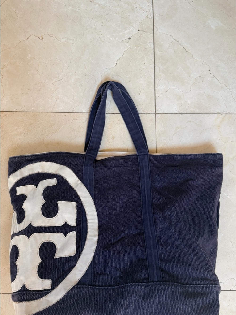 Tory Burch Navy Canvas Tote with White Logo Accent beach tote bag 21X15X7 - Picture 4 of 10